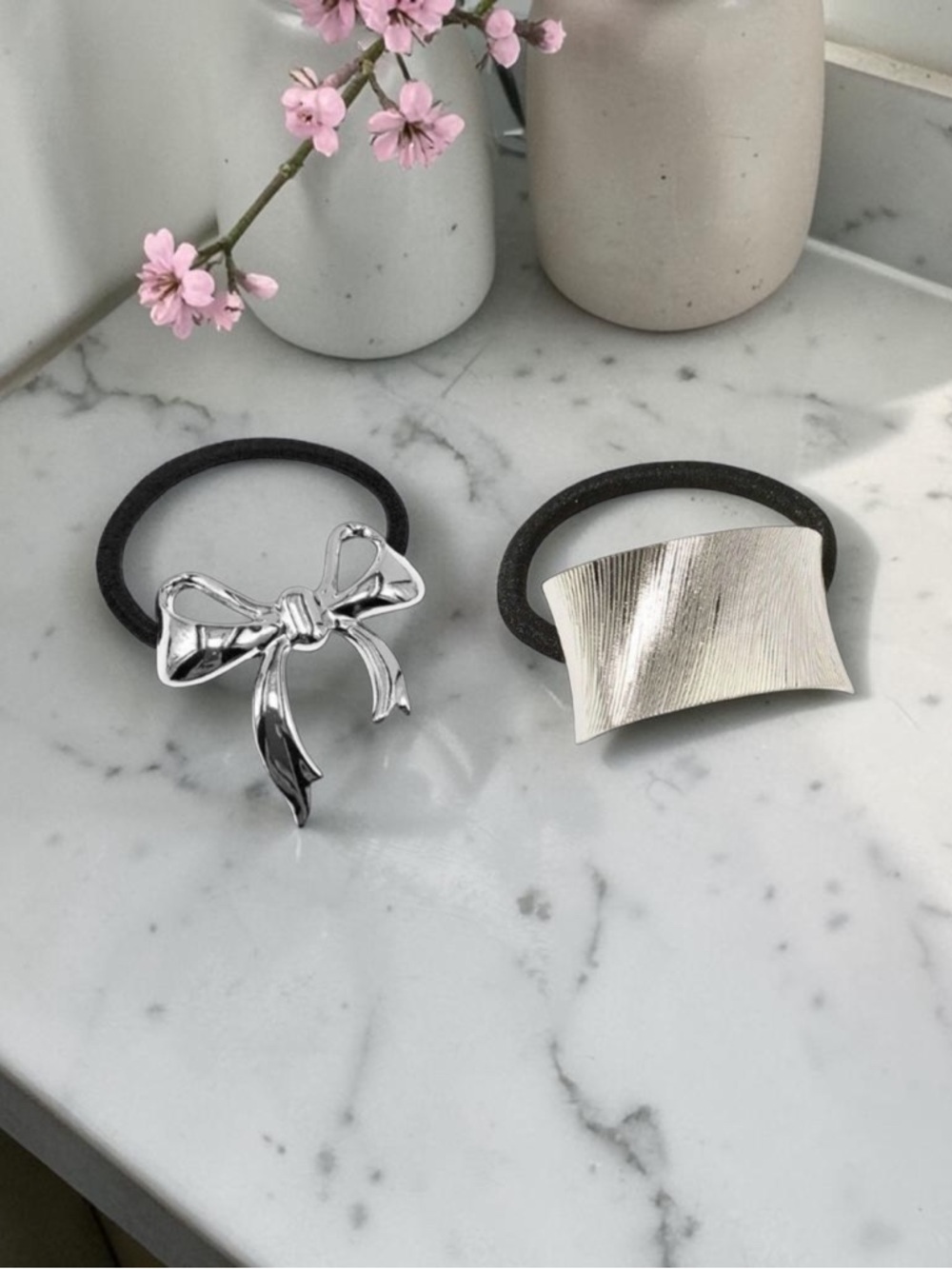 Metal Stretch Hairbands Gold or Silver (Set of 2) - Picture 3 of 7